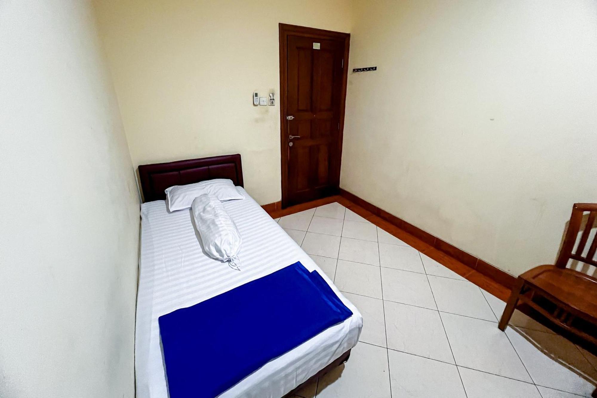 House Of Livina Mitra Reddoorz Hotel 2*