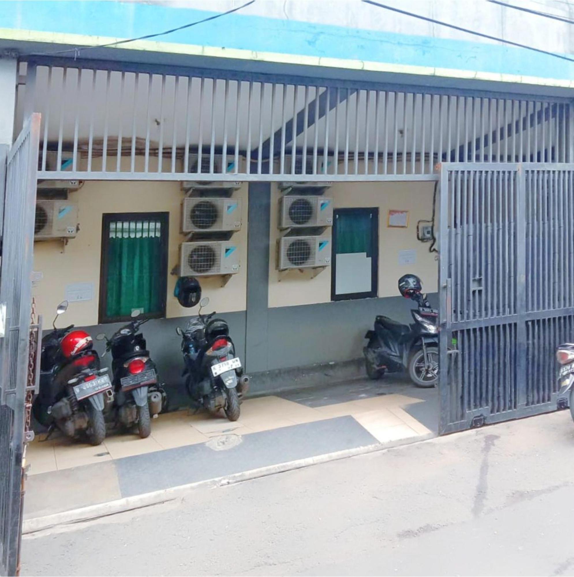 Gasthuis Kost Griya Marina By Ecommerceloka *