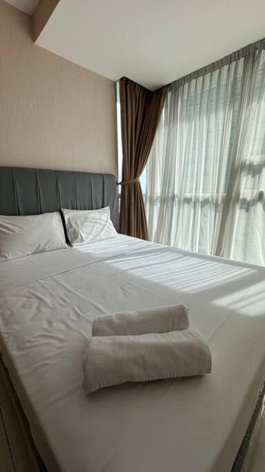 Kemang Stylish 2br Restaurants Prvt Lift Mall Acc