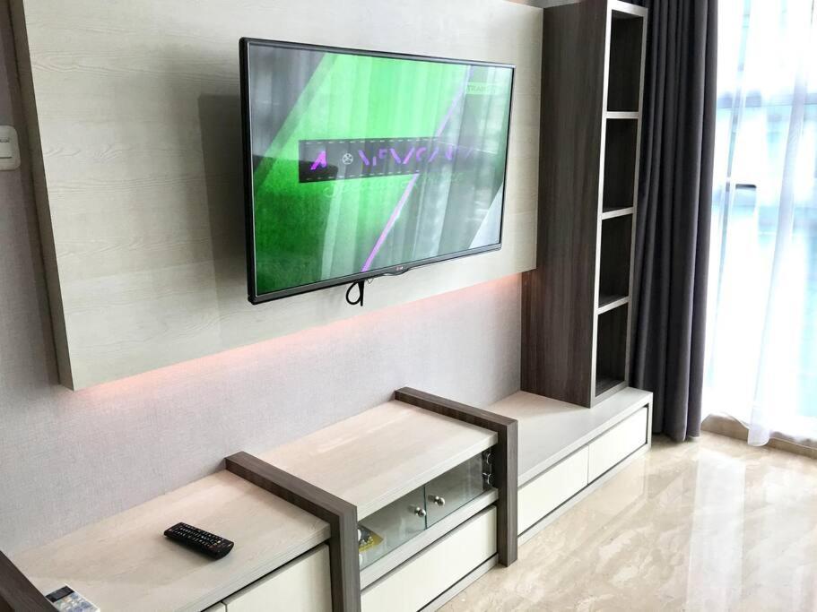 Apartment Kemang Stylish 2br Restaurants Prvt Lift Mall Acc