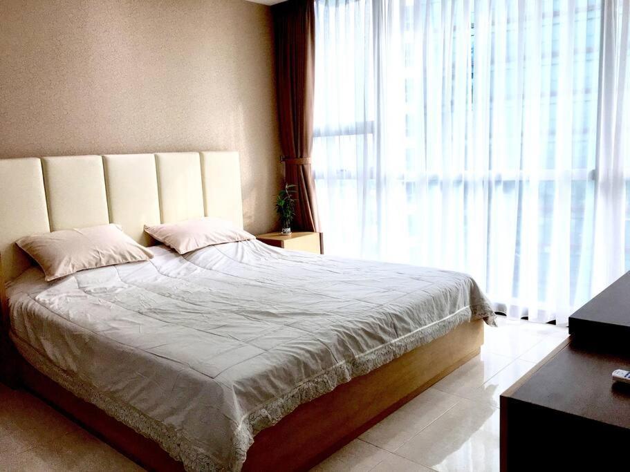 Apartment Kemang Stylish 2br Restaurants Prvt Lift Mall Acc