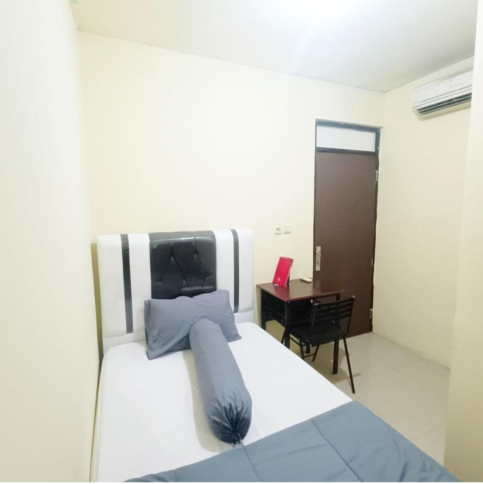 Kost Griya Marina By Ecommerceloka Gasthuis *