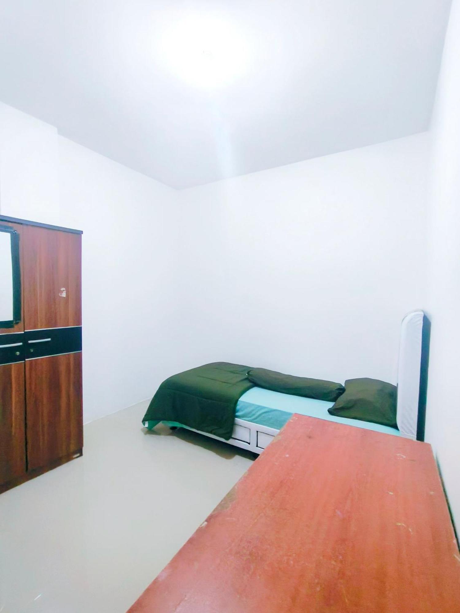 Kost Griya Marina By Ecommerceloka Gasthuis *