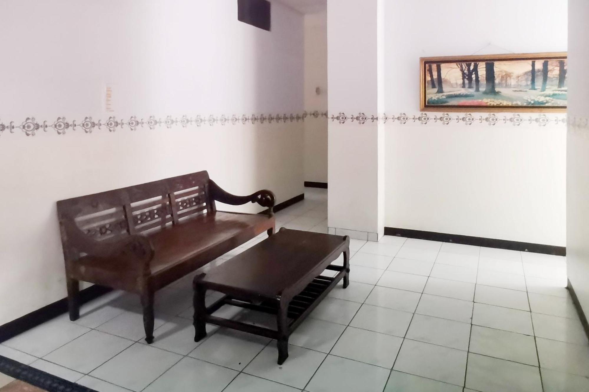Hotel Kartini Redpartner 2*