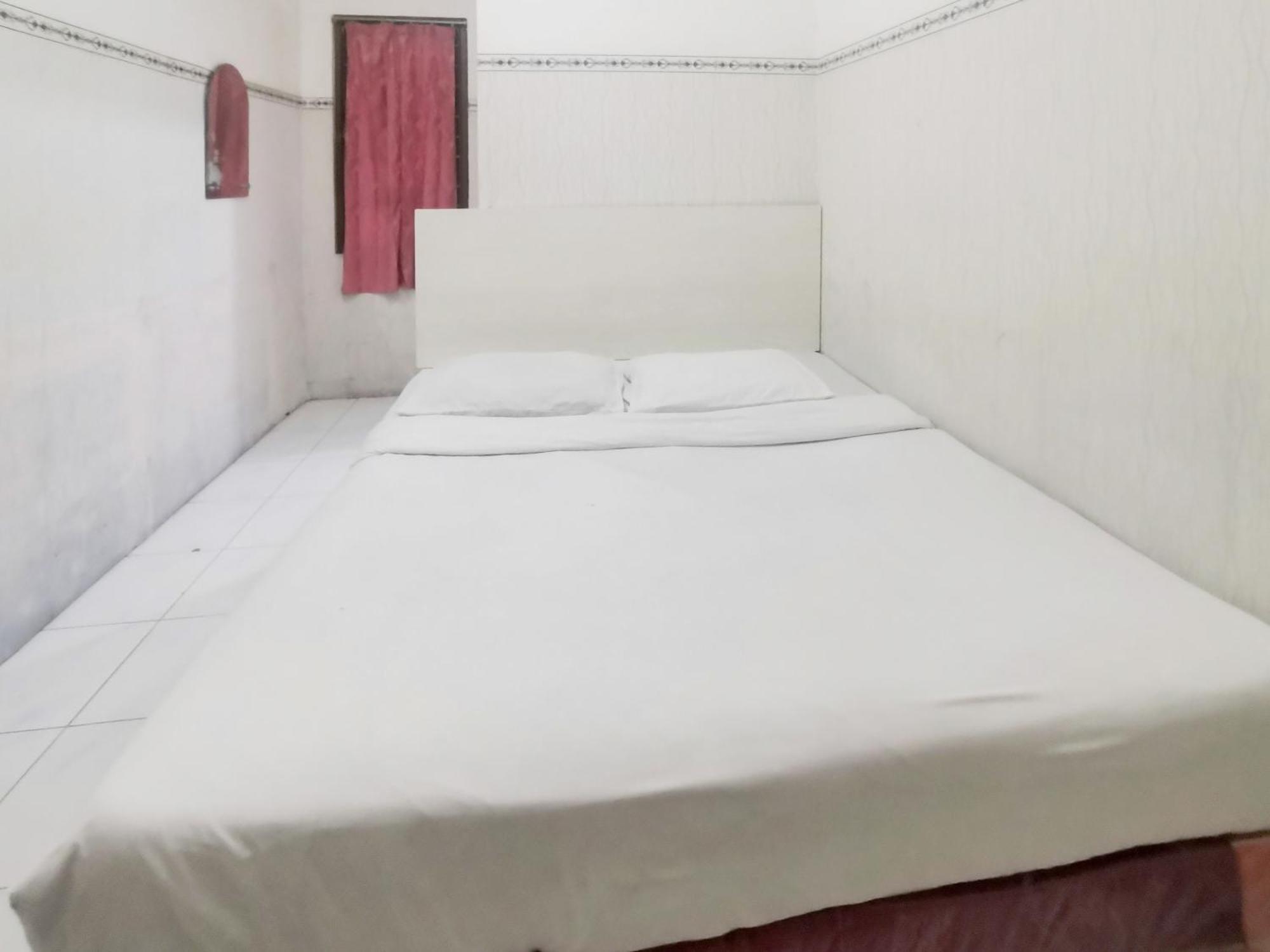 Hotel Kartini Redpartner 2*