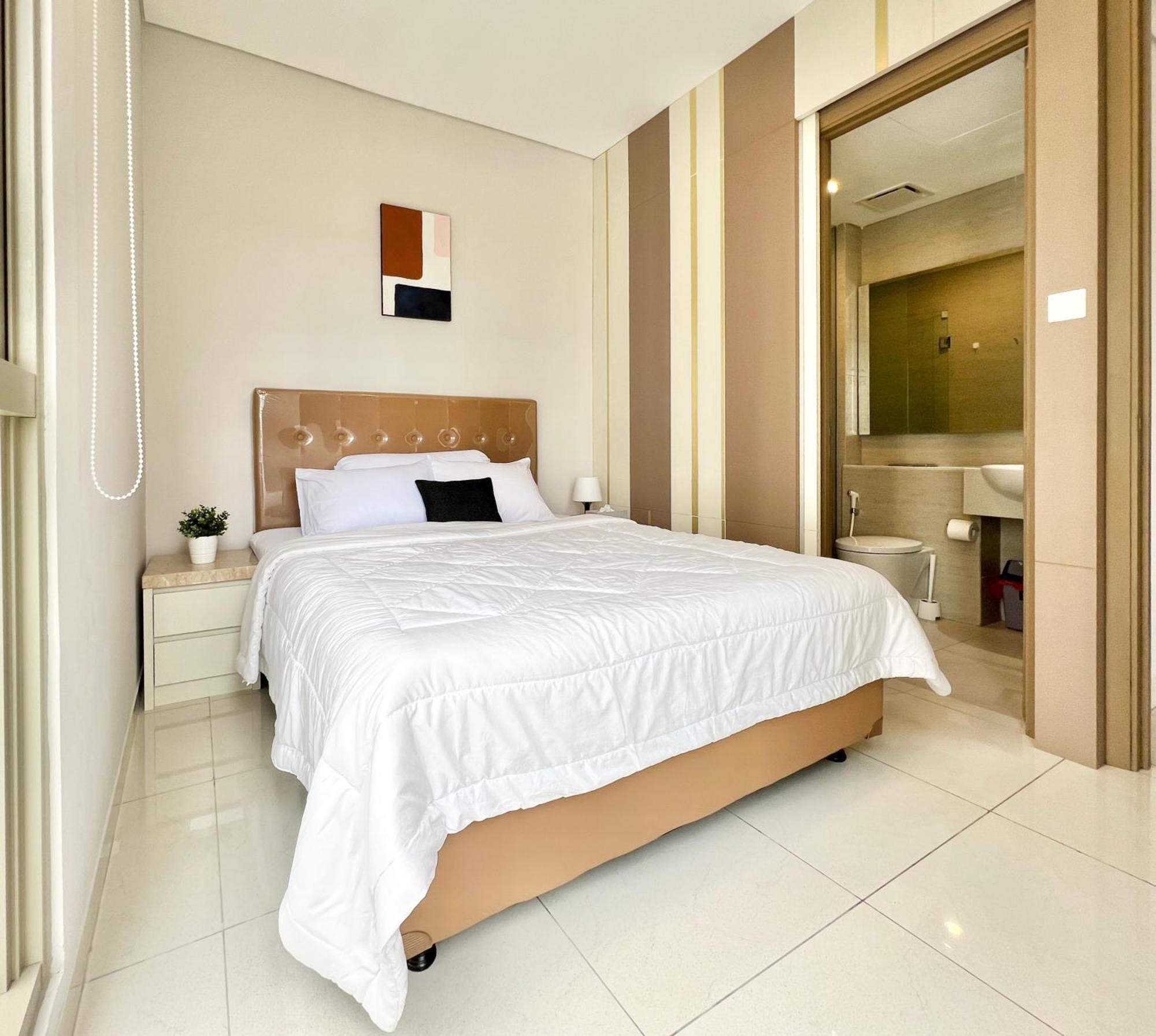 Cozy 3br At Taman Anggrek Jakarta