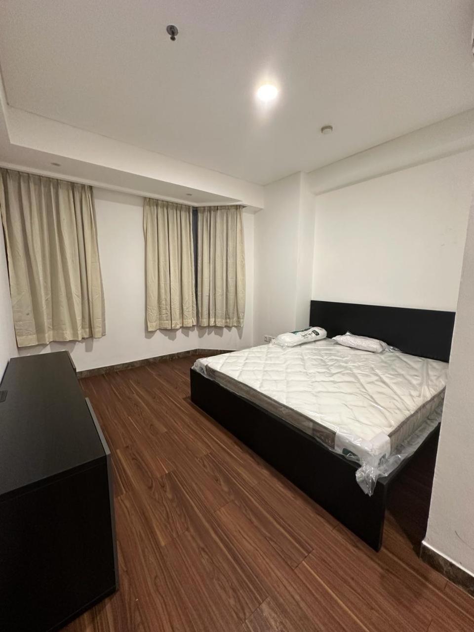 Gin Apartment