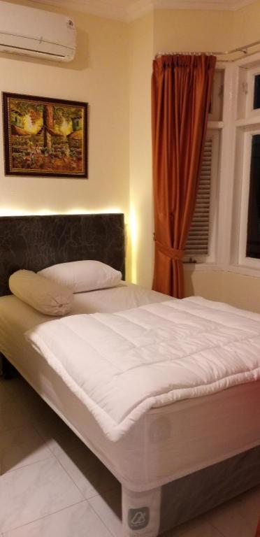 Katalia Tomang Hotel 2*