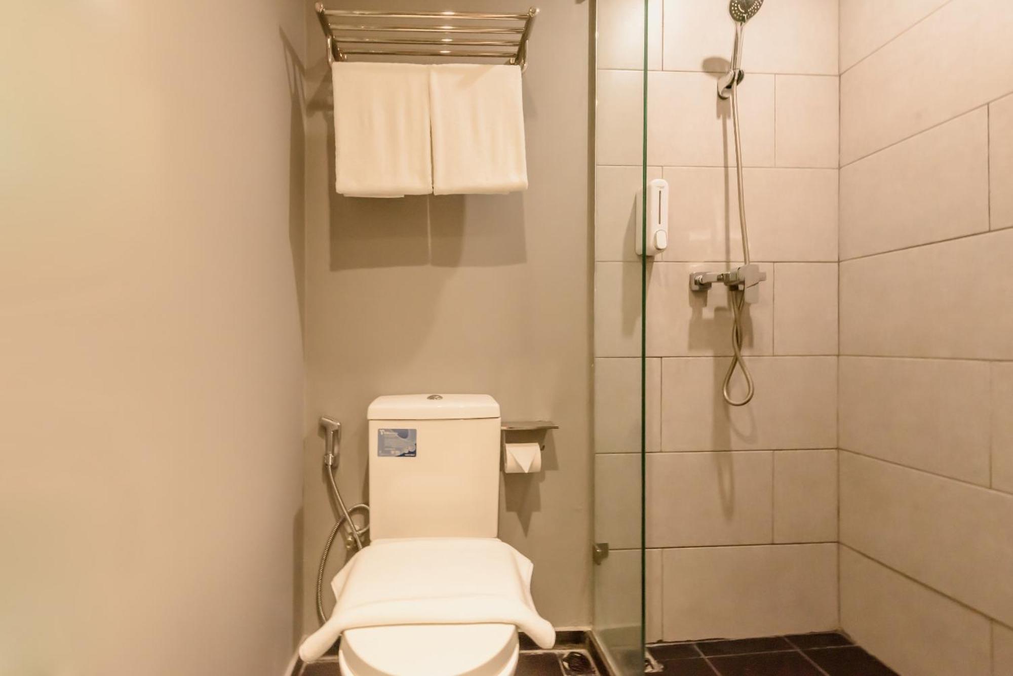 Yellow Bee Tanah Abang Hotel Jakarta