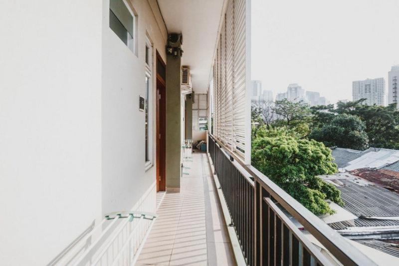 Guest house Reddoorz Near Semanggi