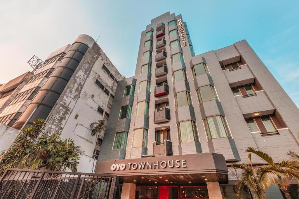 Oyo Townhouse 2 Gunung Sahari Hotel Jakarta