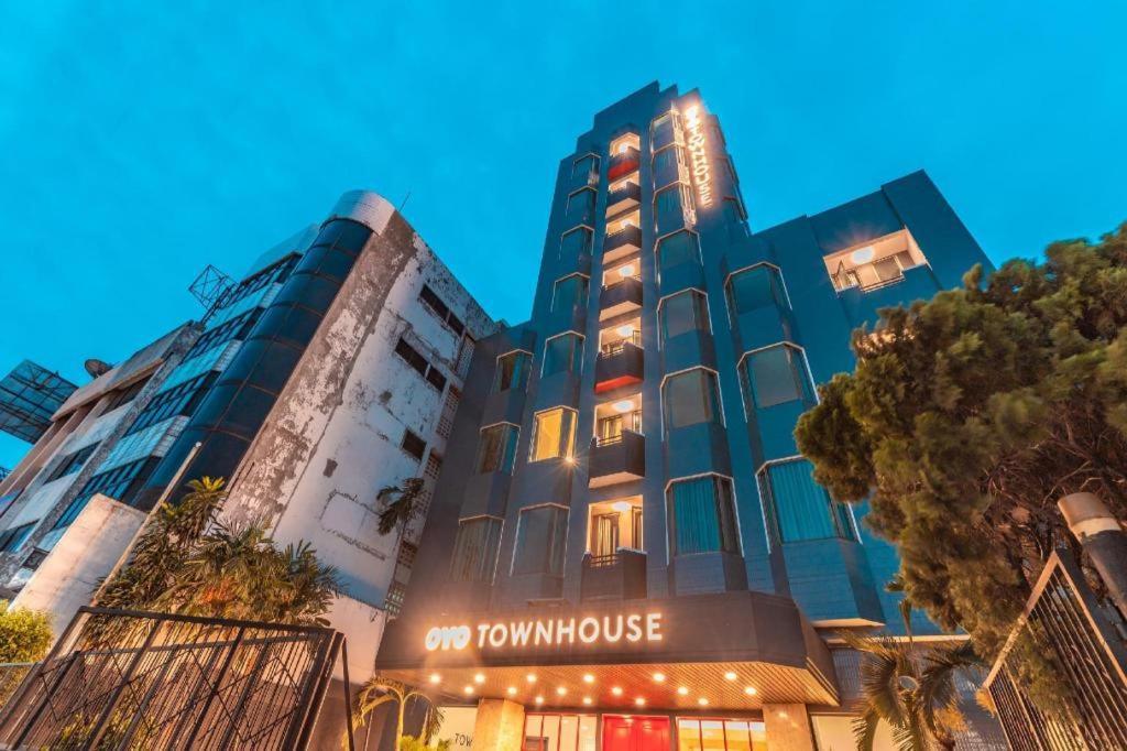 Oyo Townhouse 2 Gunung Sahari Jakarta