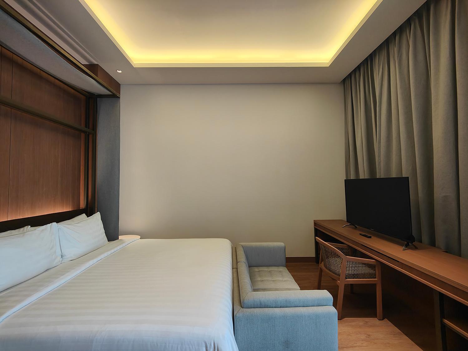 Ra Simatupang Khách sạn hẻo lánh