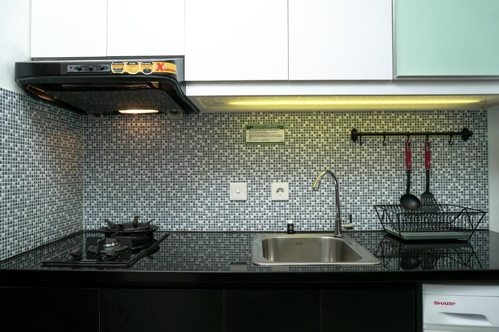 Apartment 1br At Thamrin By Travelio