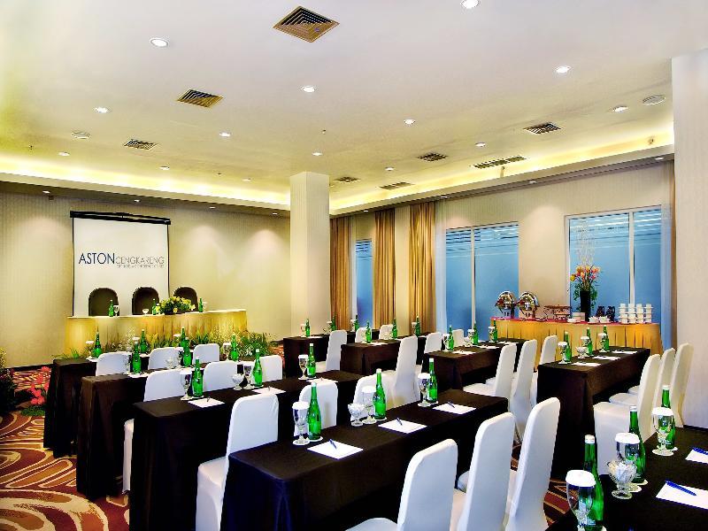 Royal Palm Hotel&conference Center Cengkareng