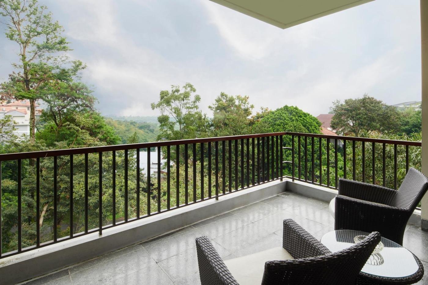 Jasmine Cozy 3 Bedrooms With A Private Swimming Pool Villa Jakarta