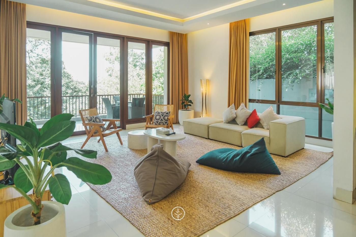 Villa Jasmine Cozy 3 Bedrooms With A Private Swimming Pool Jakarta
