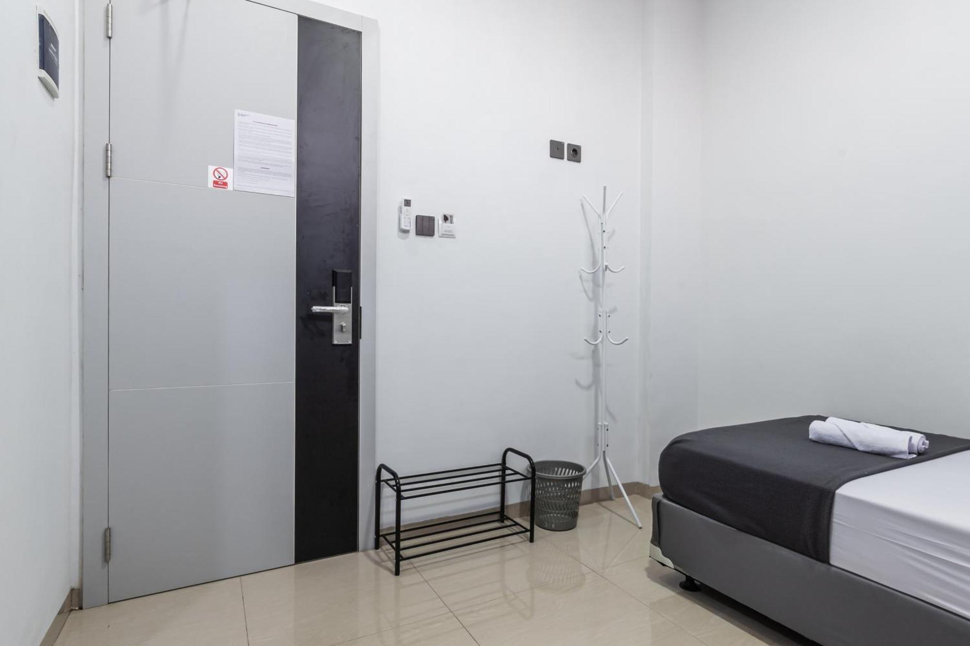 Monggo Mampir Tanjung Duren By Reccoma Hotel 2*