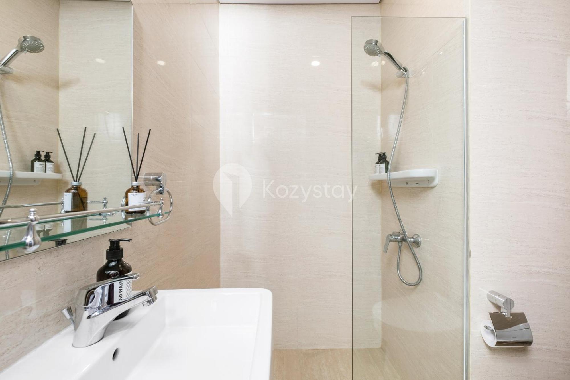 Vivace By Kozystay - Kebon Jeruk Apartment *