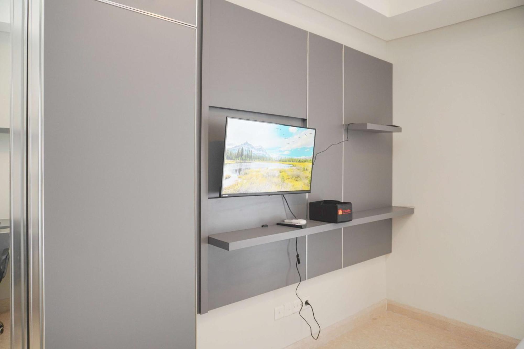Minimalist And At Gold Coast By Travelio Căn hộ Jakarta