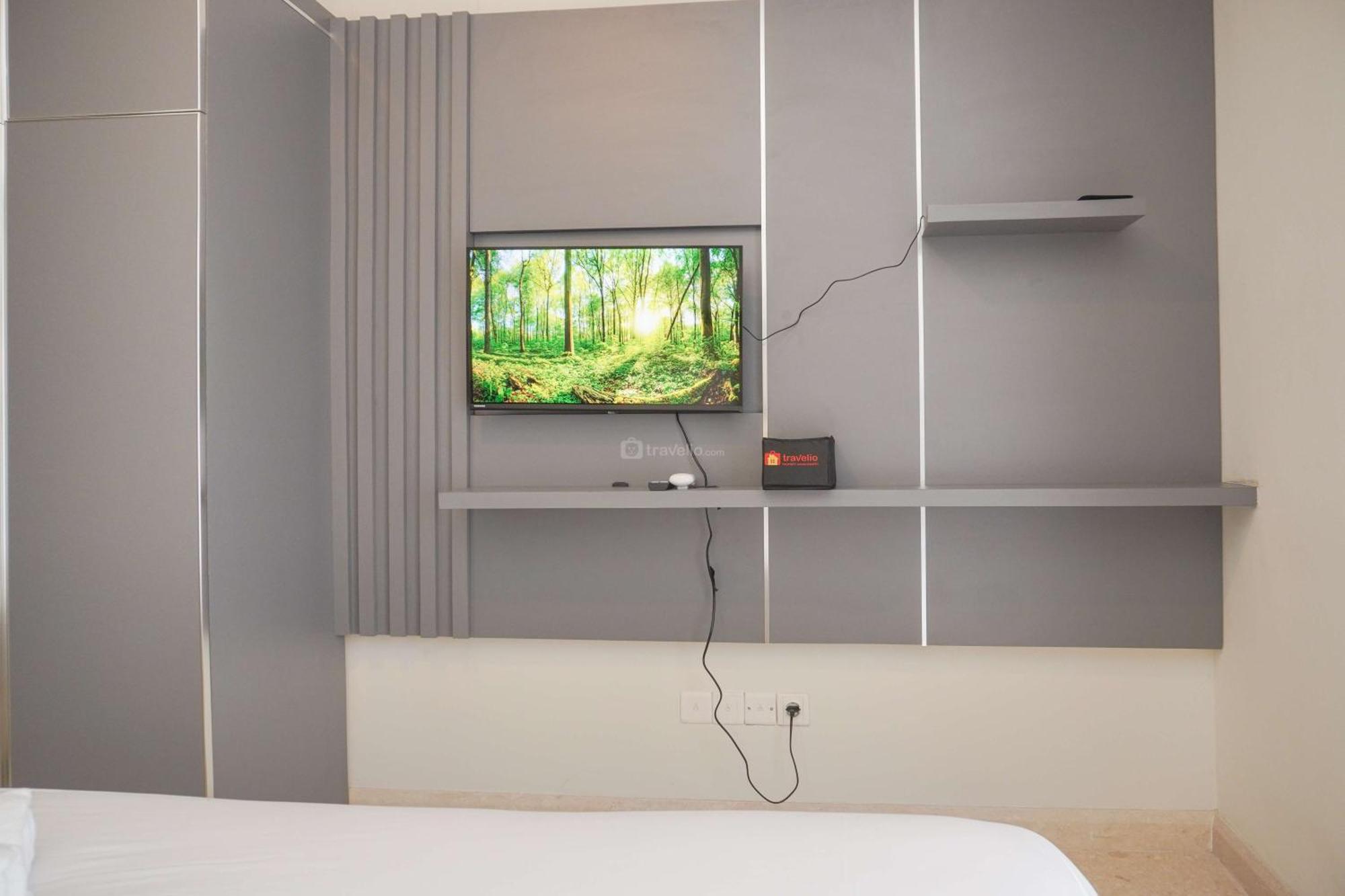 Minimalist And At Gold Coast By Travelio Căn hộ Jakarta