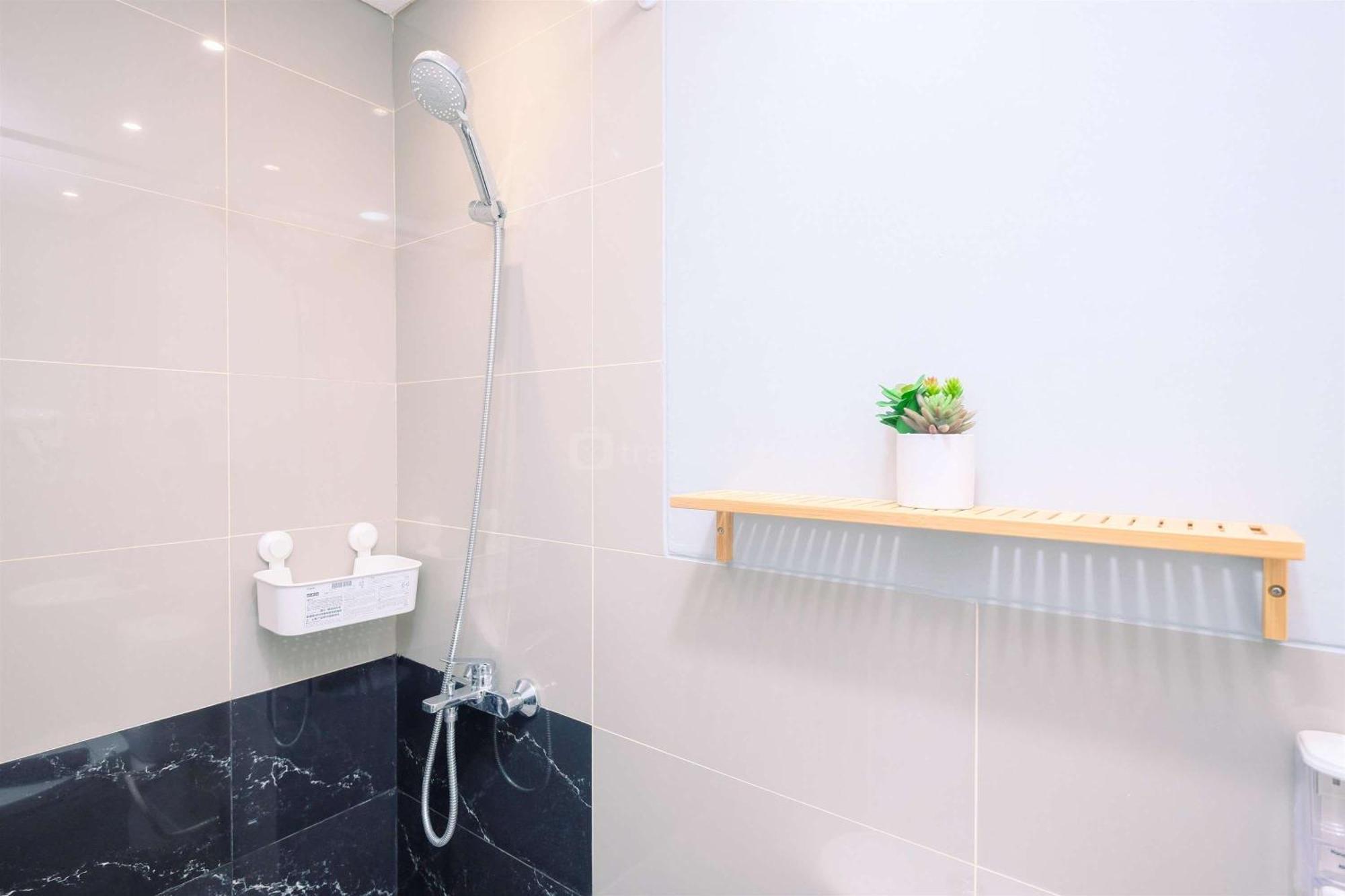 Apartment Comfort 2br At Kebayoran Icon By Travelio *