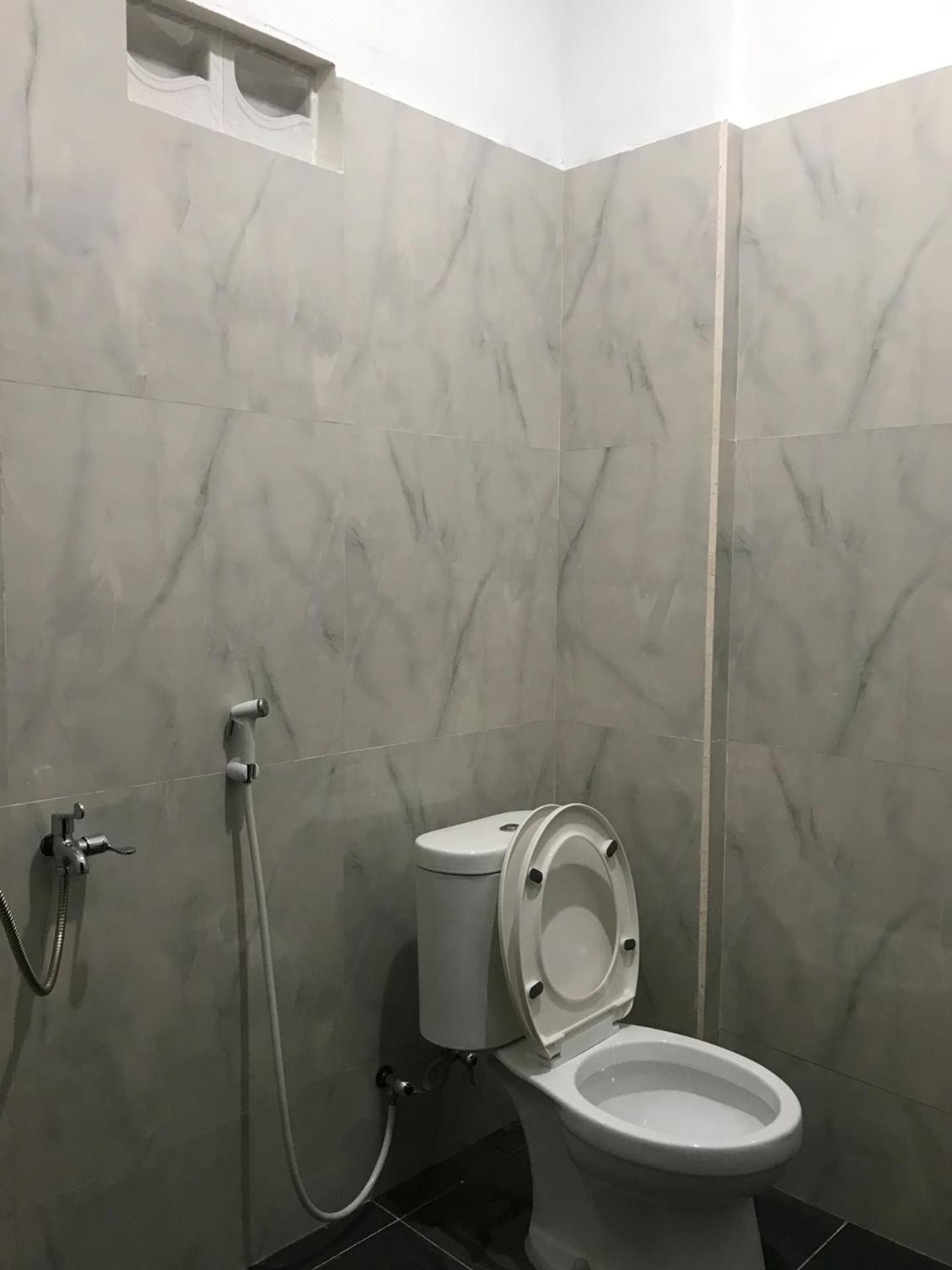Oyo Life 2794 Kost Al Barokah 3 Hotel