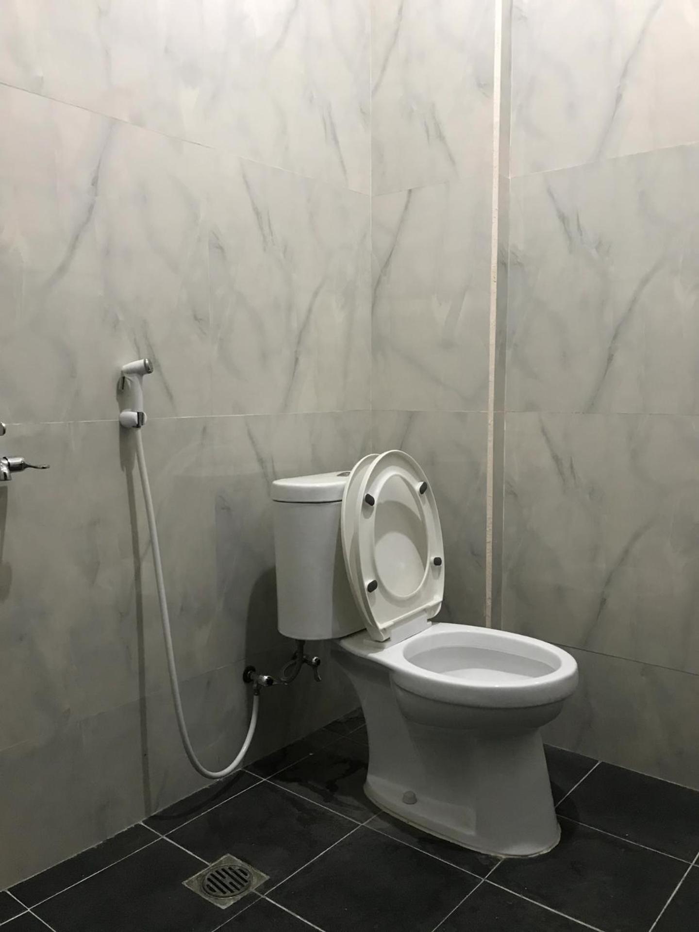 Oyo Life 2794 Kost Al Barokah 3 Hotel 3*