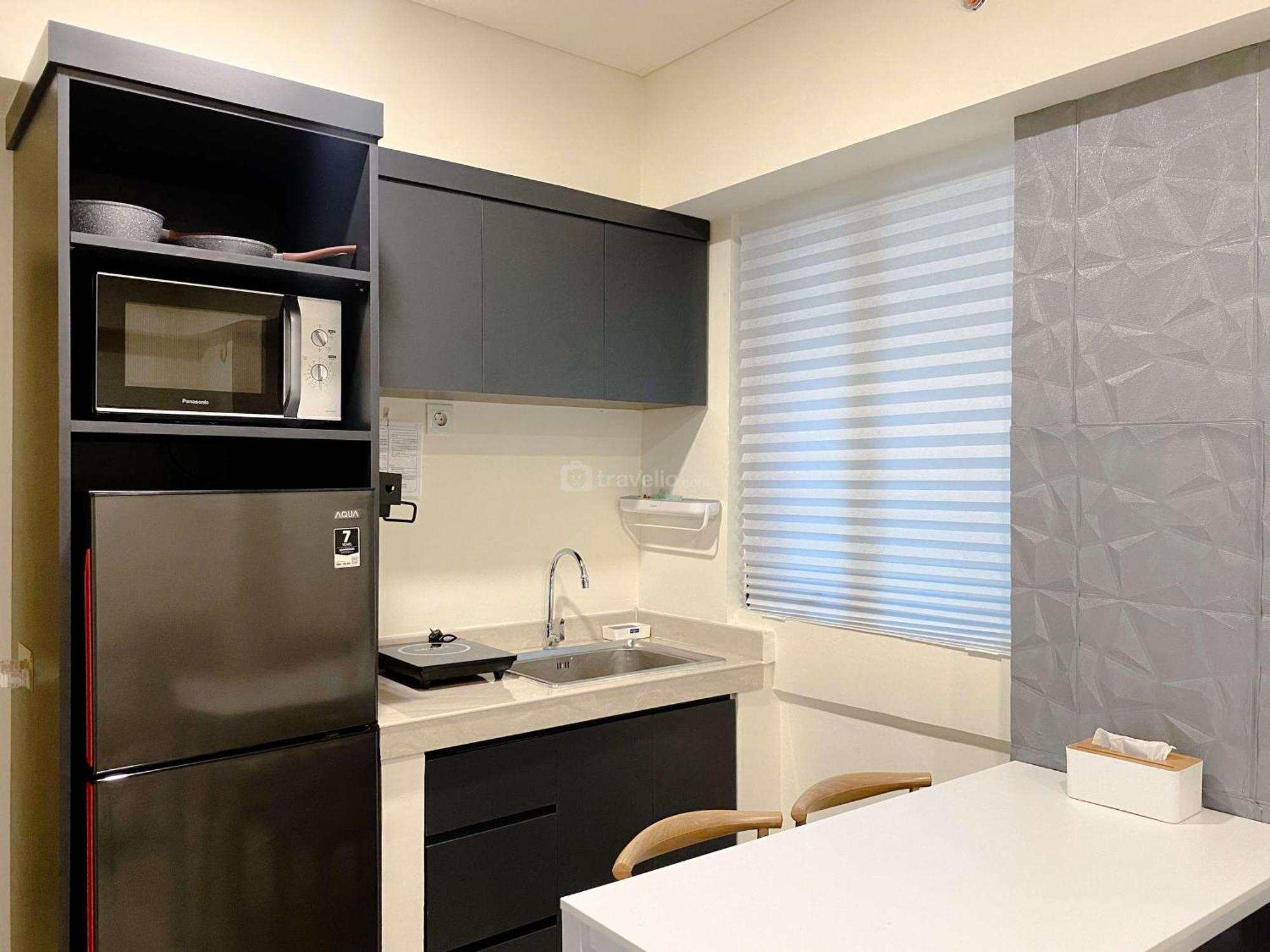 Restful And Modern Look 2br At Meikarta By Travelio Apartment