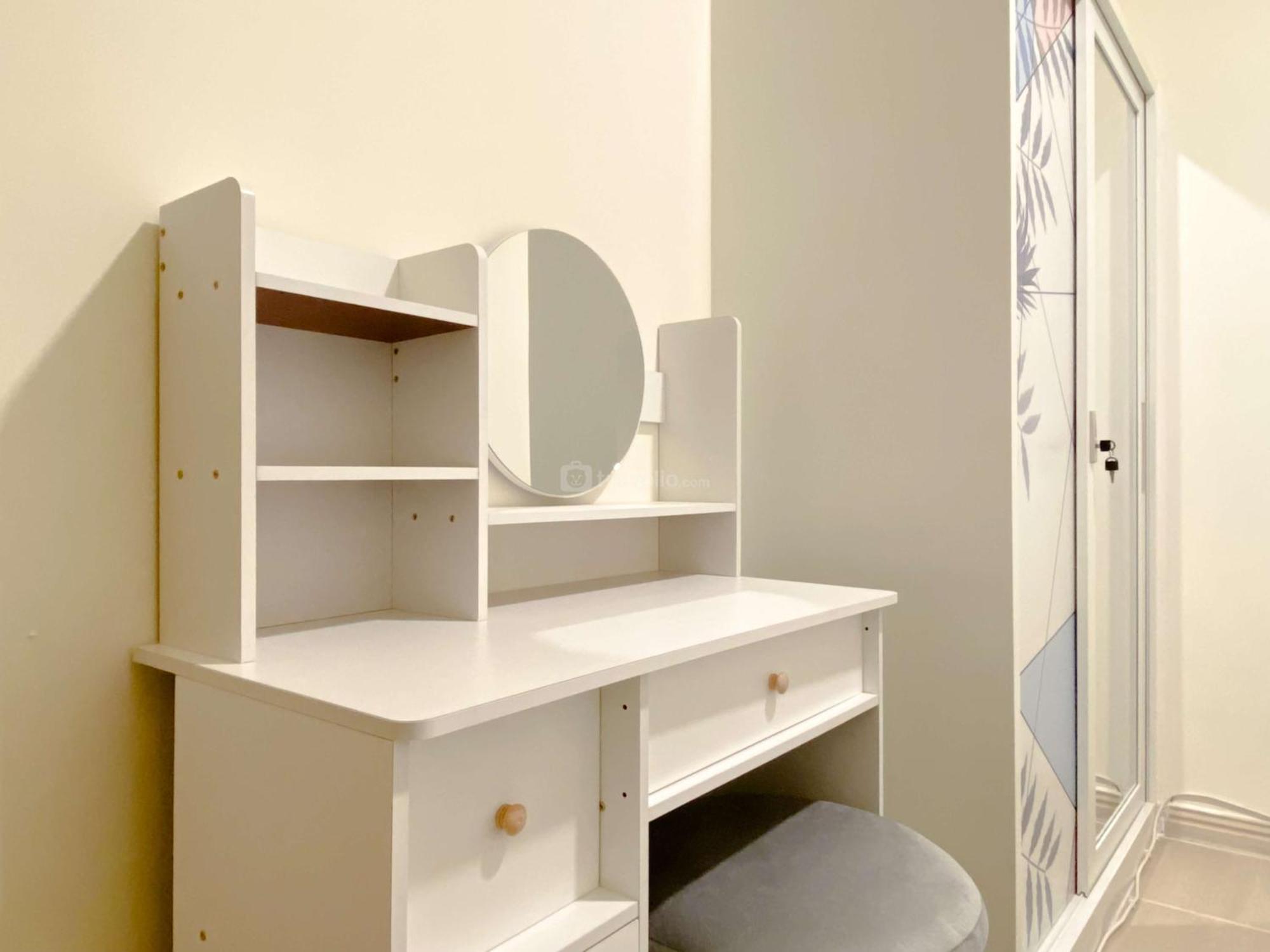 Apartment Restful And Modern Look 2br At Meikarta By Travelio *