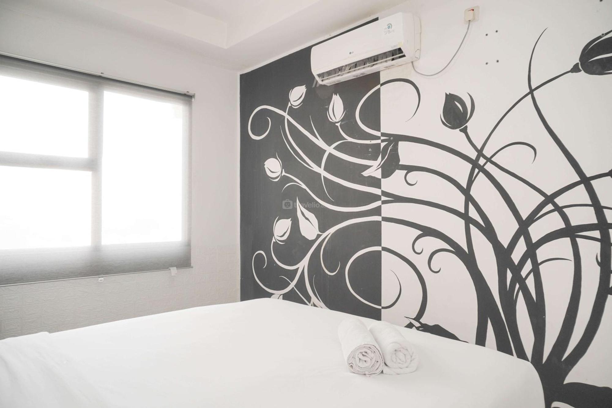 Minimalist And Cozy Living 1br Belmont Puri By Travelio Apartment Jakarta