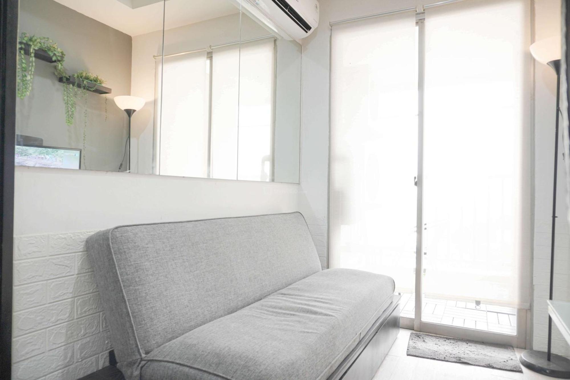 Apartment Minimalist And Cozy Living 1br Belmont Puri By Travelio *