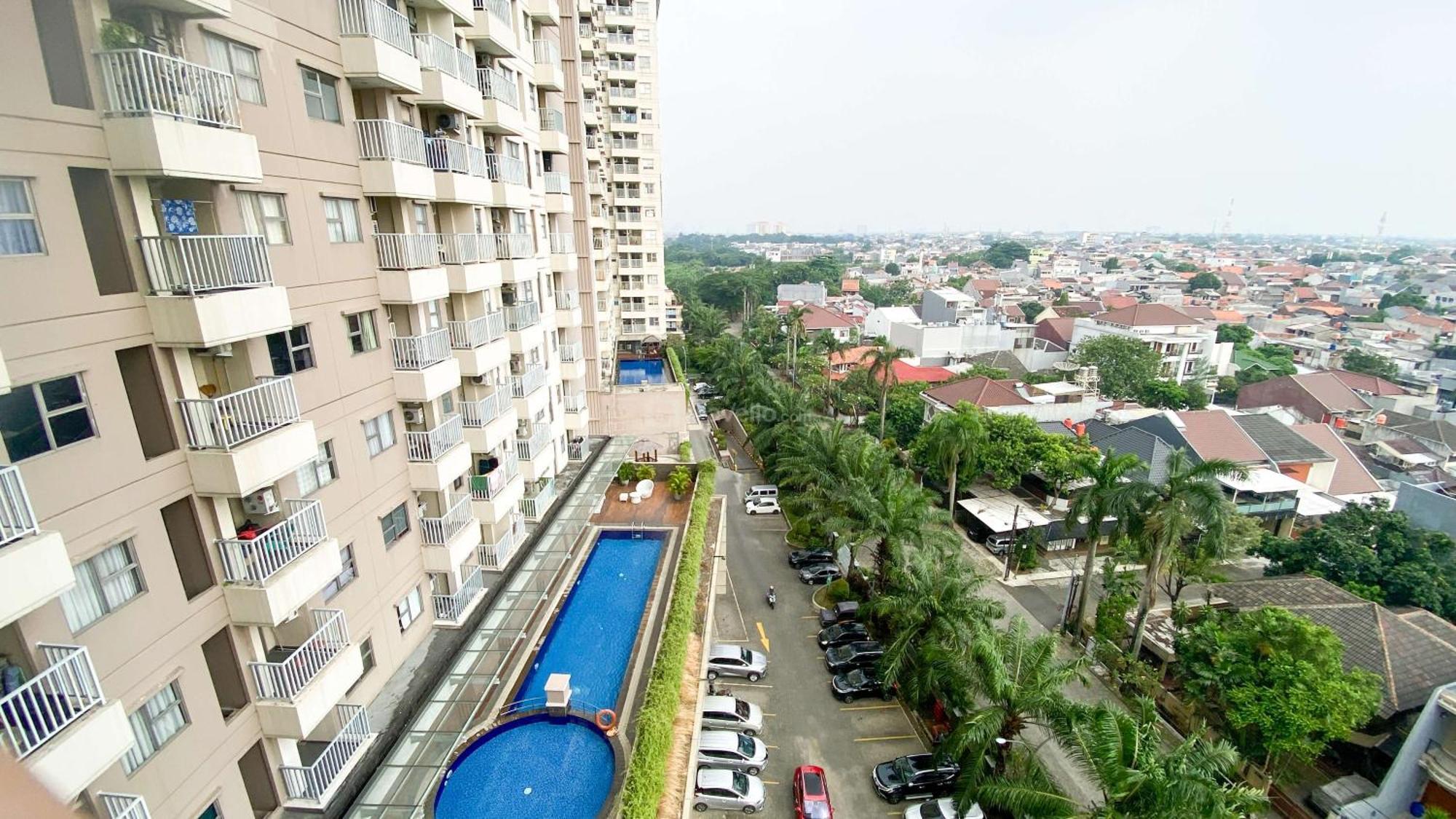 Minimalist And Cozy Living 1br Belmont Puri By Travelio * Jakarta