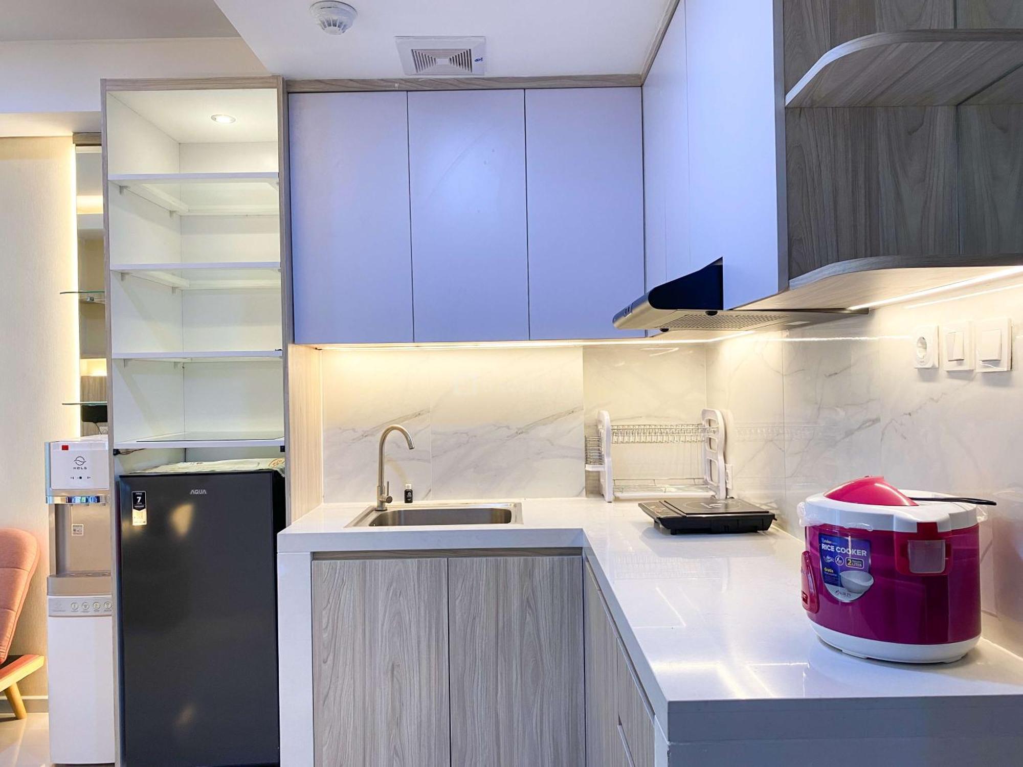 Apartment Good And Modern 2br Daan Mogot By Travelio *