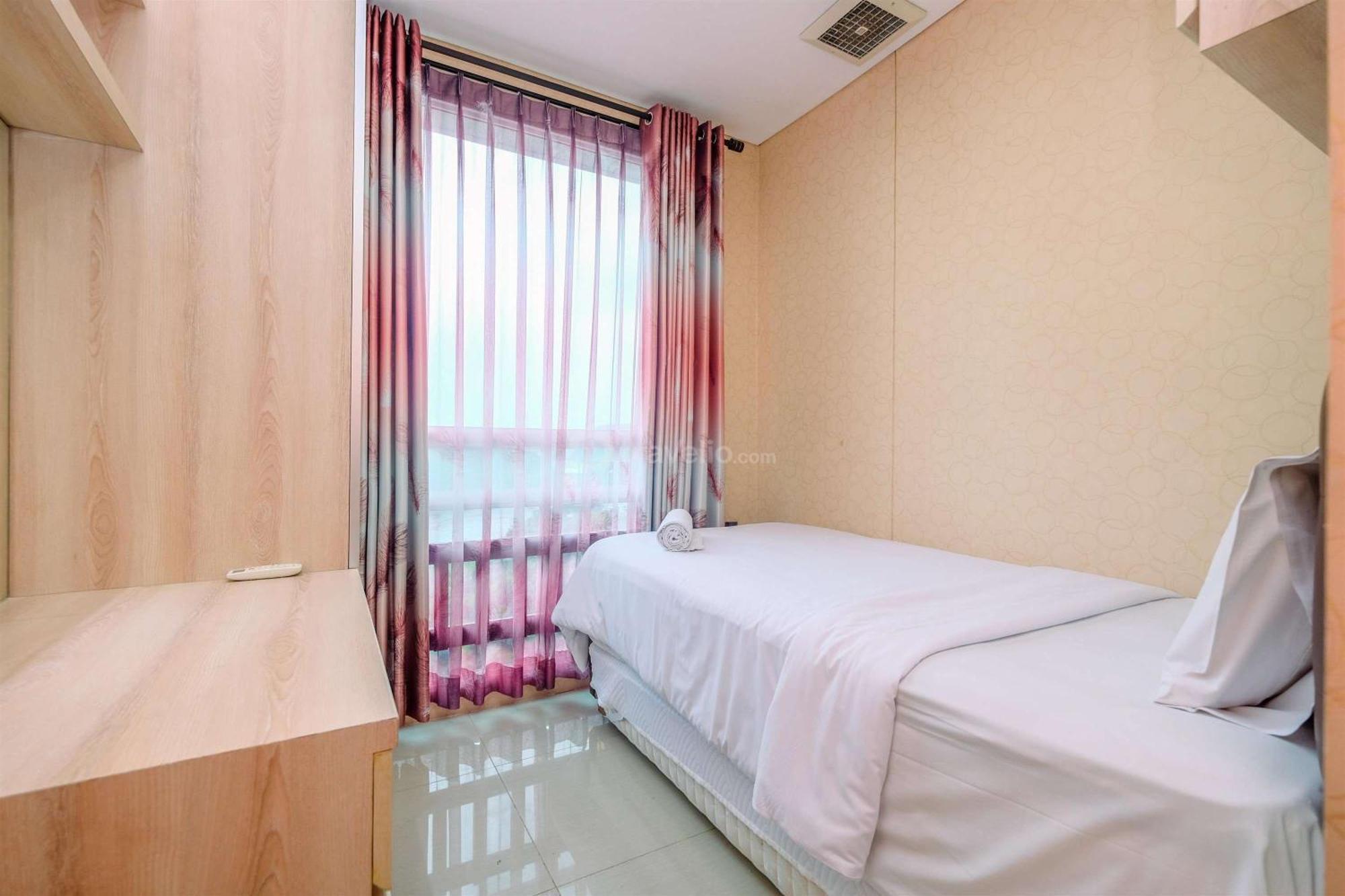And Comfort 2br At Woodland Park By Travelio Jakarta