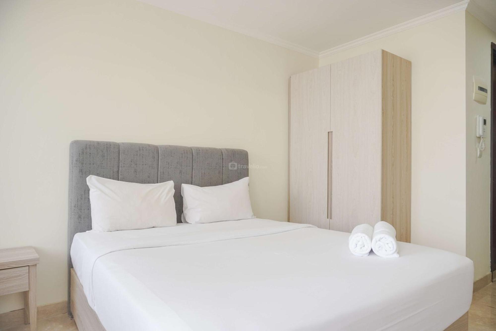 Strategic And Comfy Menteng Park By Travelio *