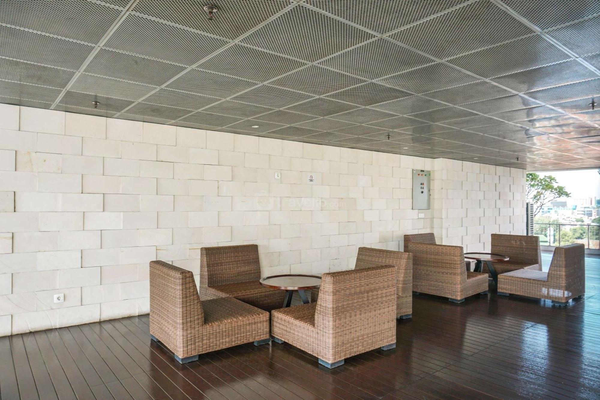 Apartment Strategic And Comfy Menteng Park By Travelio Jakarta