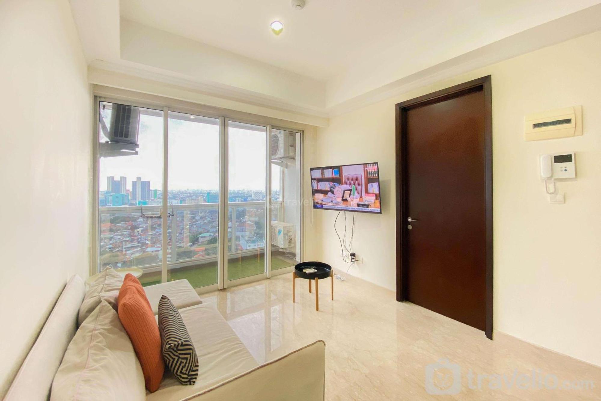 Spacious And Comfort Living 2br At Menteng Park By Travelio * Jakarta
