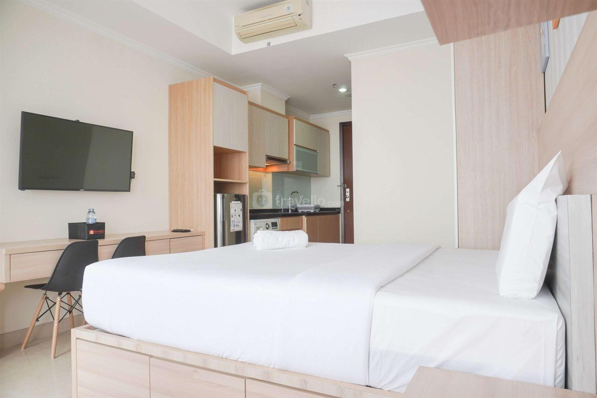 Warm And At Menteng Park By Travelio Apartment
