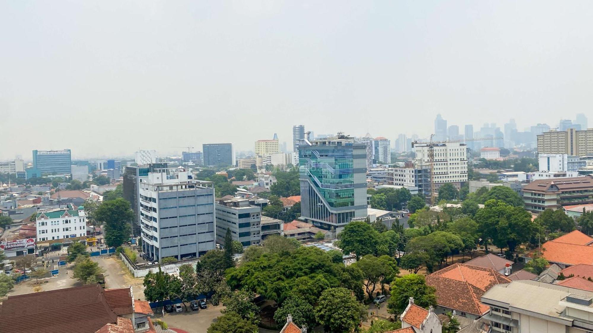 Apartment Warm And At Menteng Park By Travelio