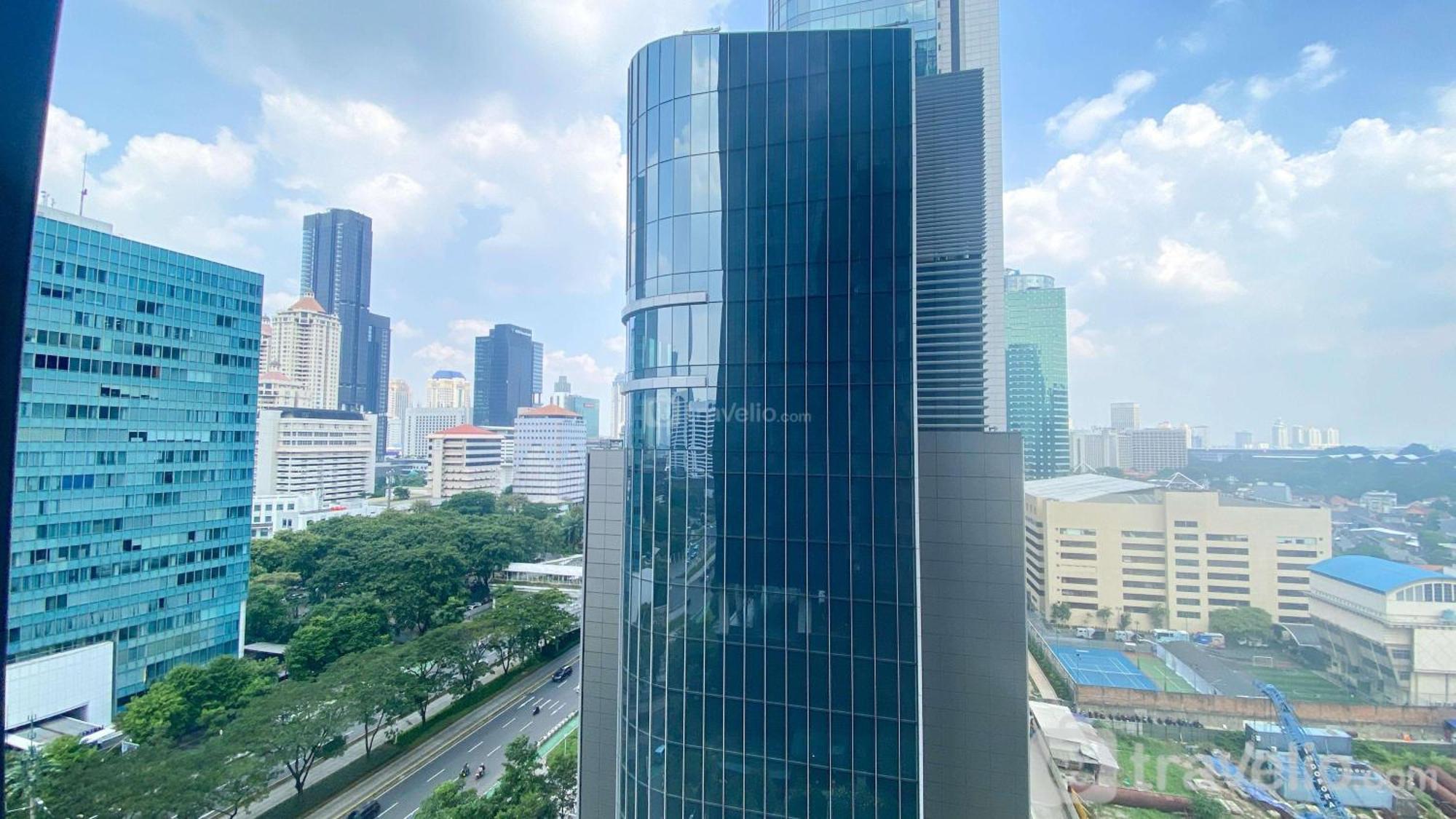 Comfort And Elegant 2br Sudirman By Travelio Căn hộ *