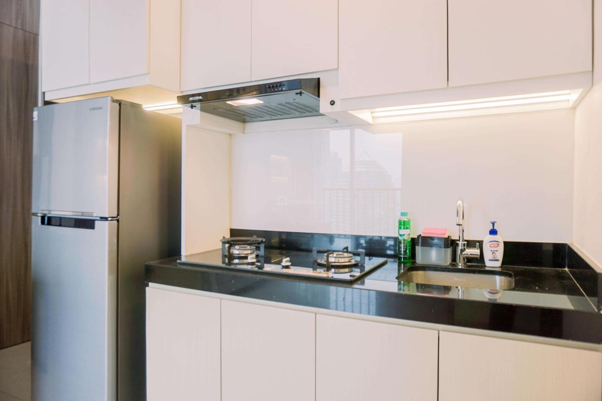 Spacious And Warm 2br At Ciputra World 2 By Travelio Apartemen *