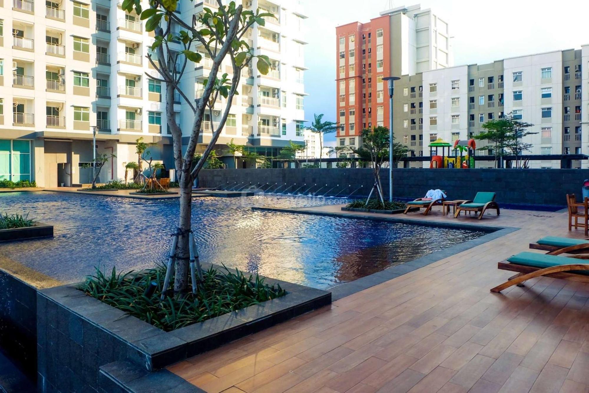 Modern Look 1br Bay By Travelio Apartment Jakarta