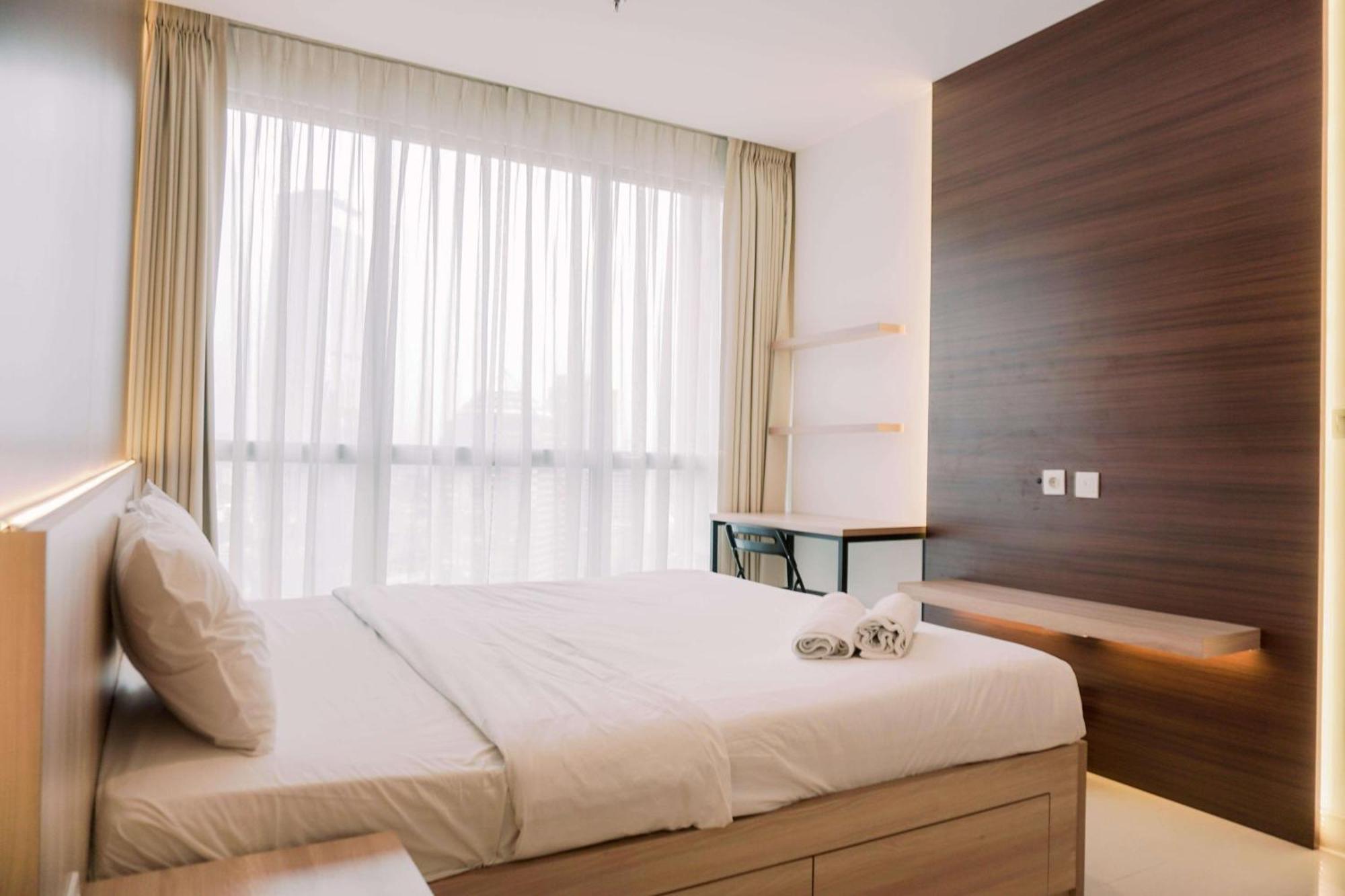 Spacious And Warm 2br At Ciputra World 2 By Travelio *