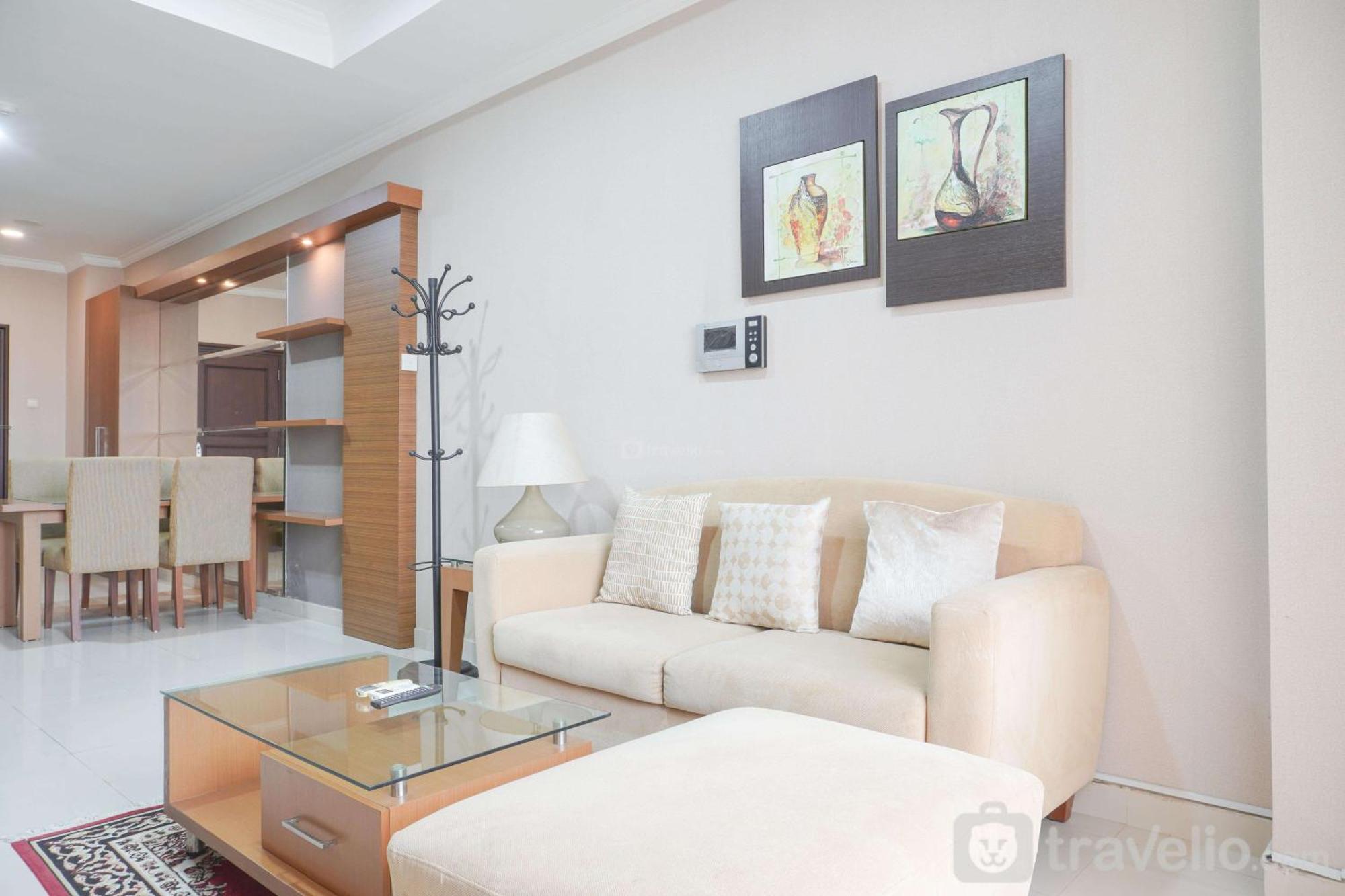 Comfort And Simply Look 1br At Bellezza By Travelio Jakarta