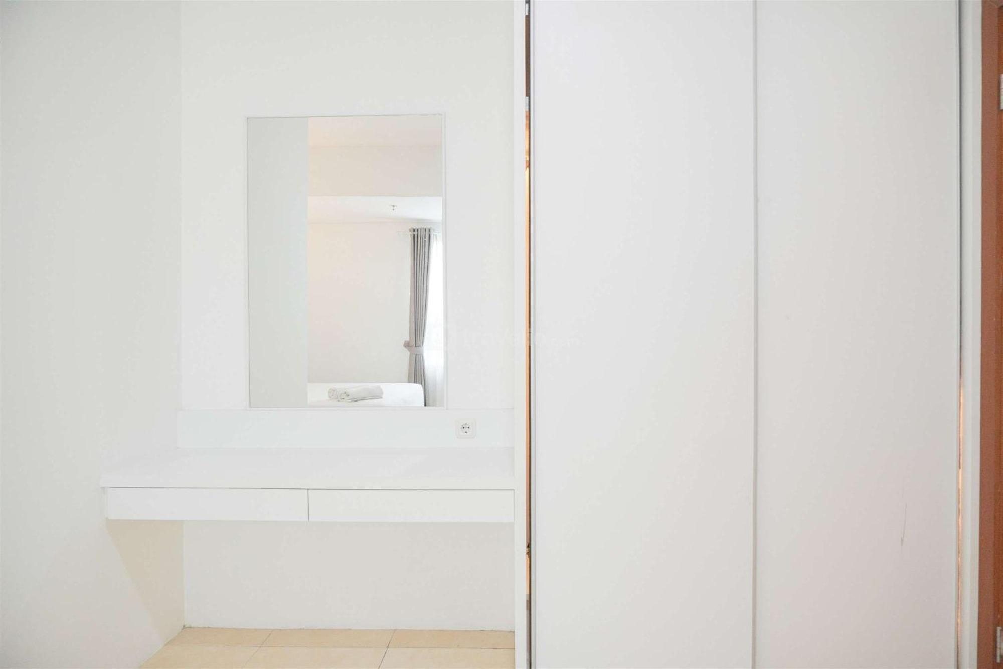 Modern And Homey 2br At Mt Haryono Square By Travelio