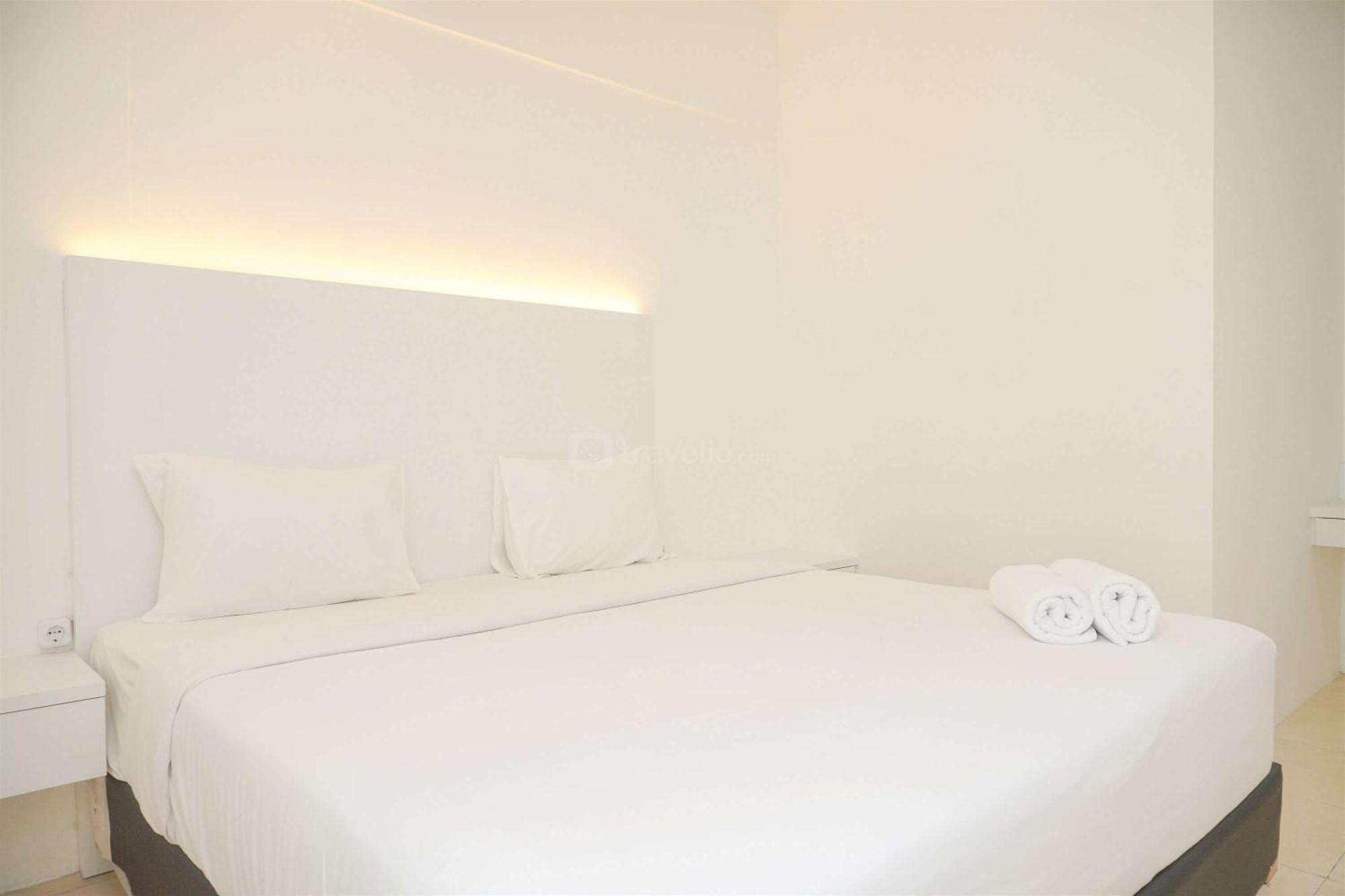 Apartment Modern And Homey 2br At Mt Haryono Square By Travelio