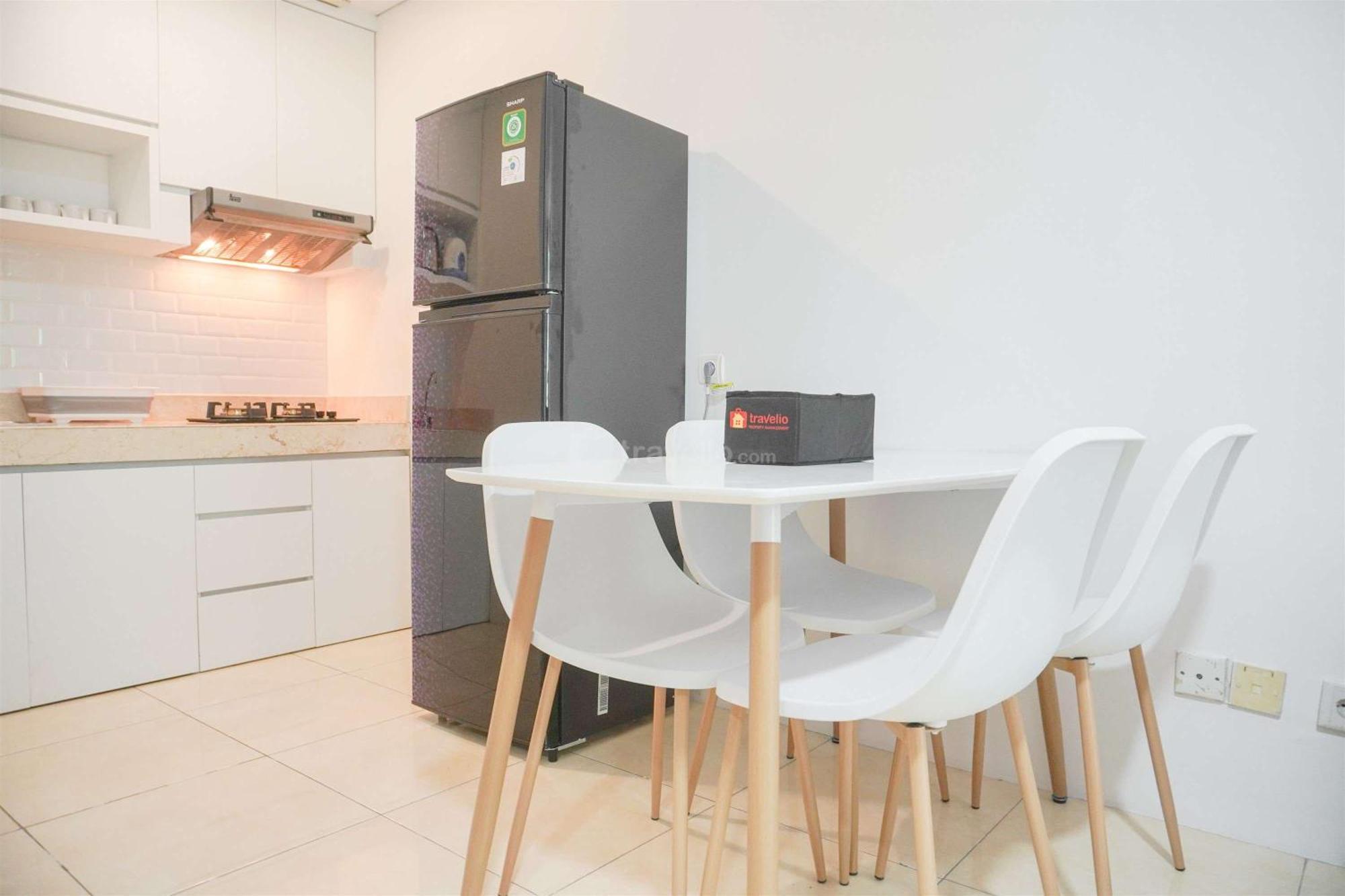 Modern And Homey 2br At Mt Haryono Square By Travelio Apartment *