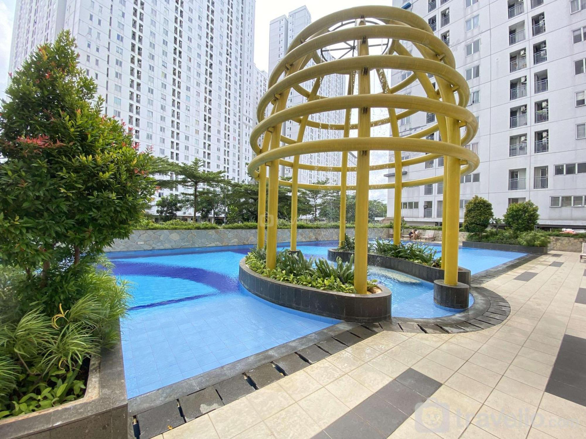 Modern 2br At Bassura By Travelio Apartment *