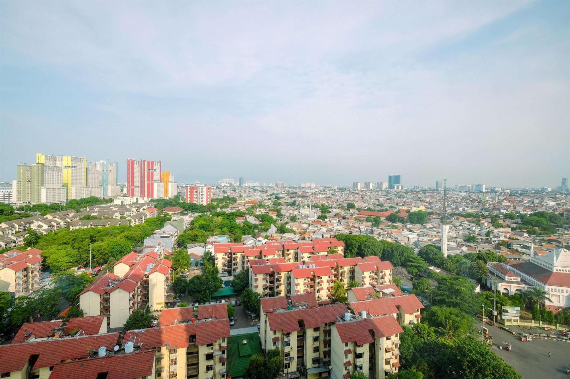 Comfort 2br Mediterania Palace Residences By Travelio